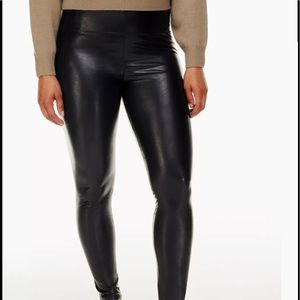 New Aritzia Daria pant